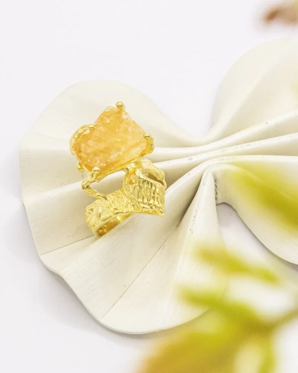 Goldish Glow Raw Gemstone – Turkish 925 Silver Ring